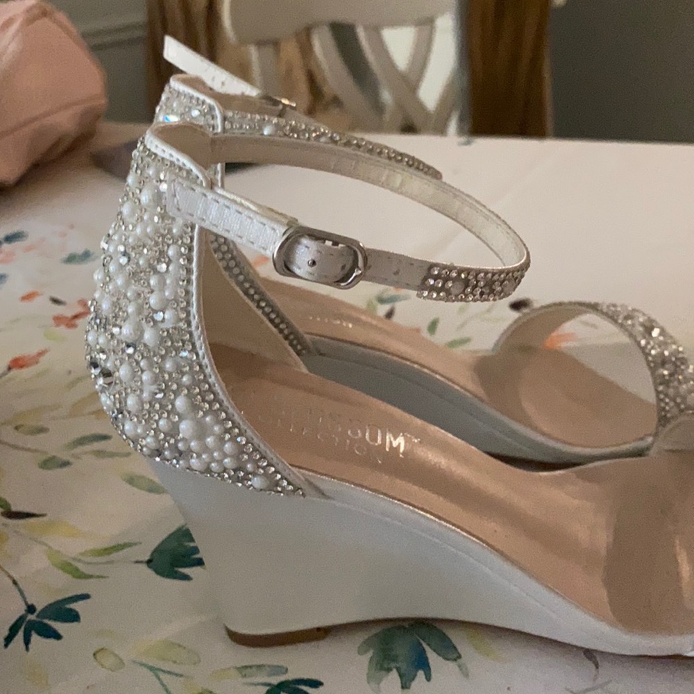 Pearl and rhinestone open toe wedding shoes